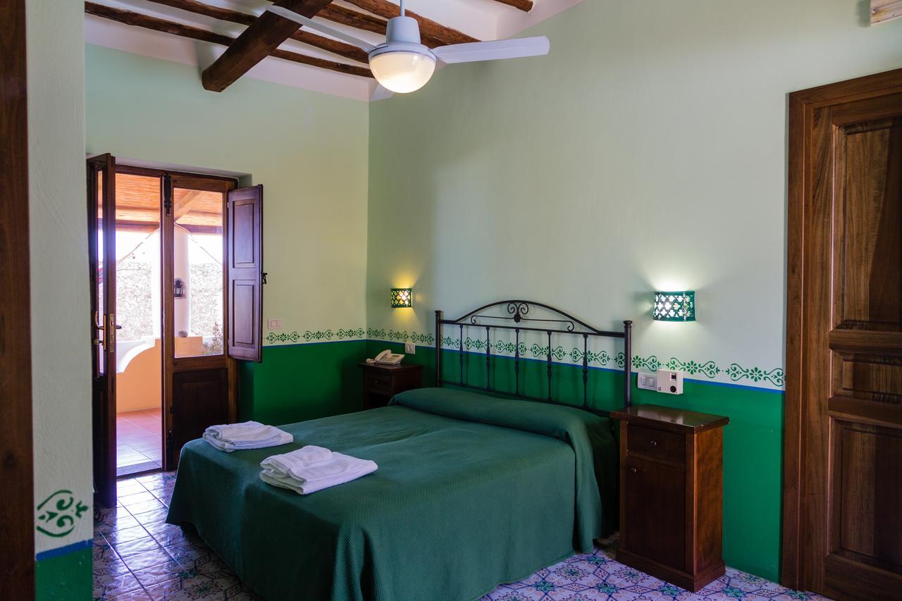 Hotel Arcangelo - Salina Santa Marina Salina Buitenkant foto